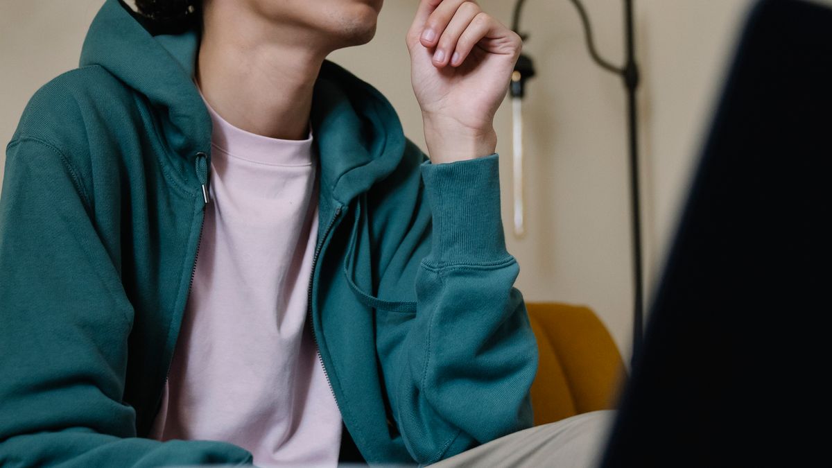 聚鑫汇app注册|【暗涌与微光：论当代小说中的人性褶皱】